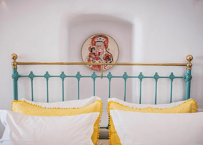 Castellana Cycladic House